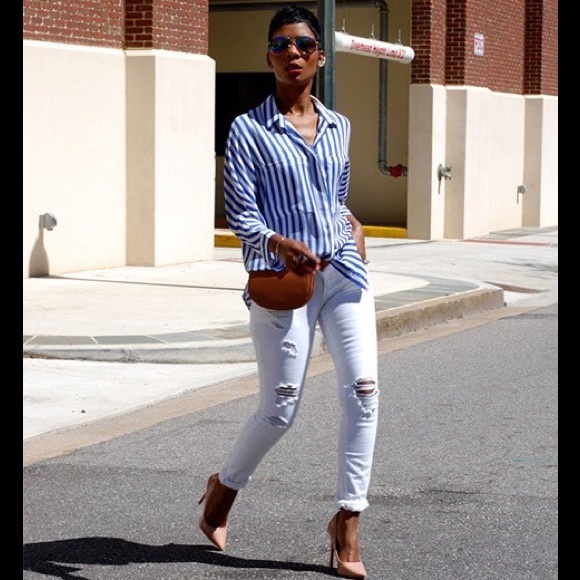 Nueva* Blusa de rayas azul con blanco sz S - Picture 2 of 7